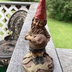 Gnome  Stands  7” High  Exc Condition  1986