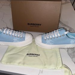 Burberry Shoes 