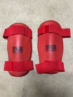 Tuf-Wear Red Shin Guards Pair