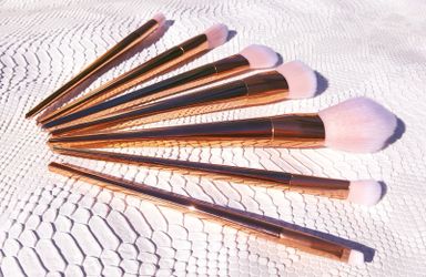 Rose gold brush set