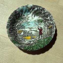 Cute Vintage Plate Set Of four. 