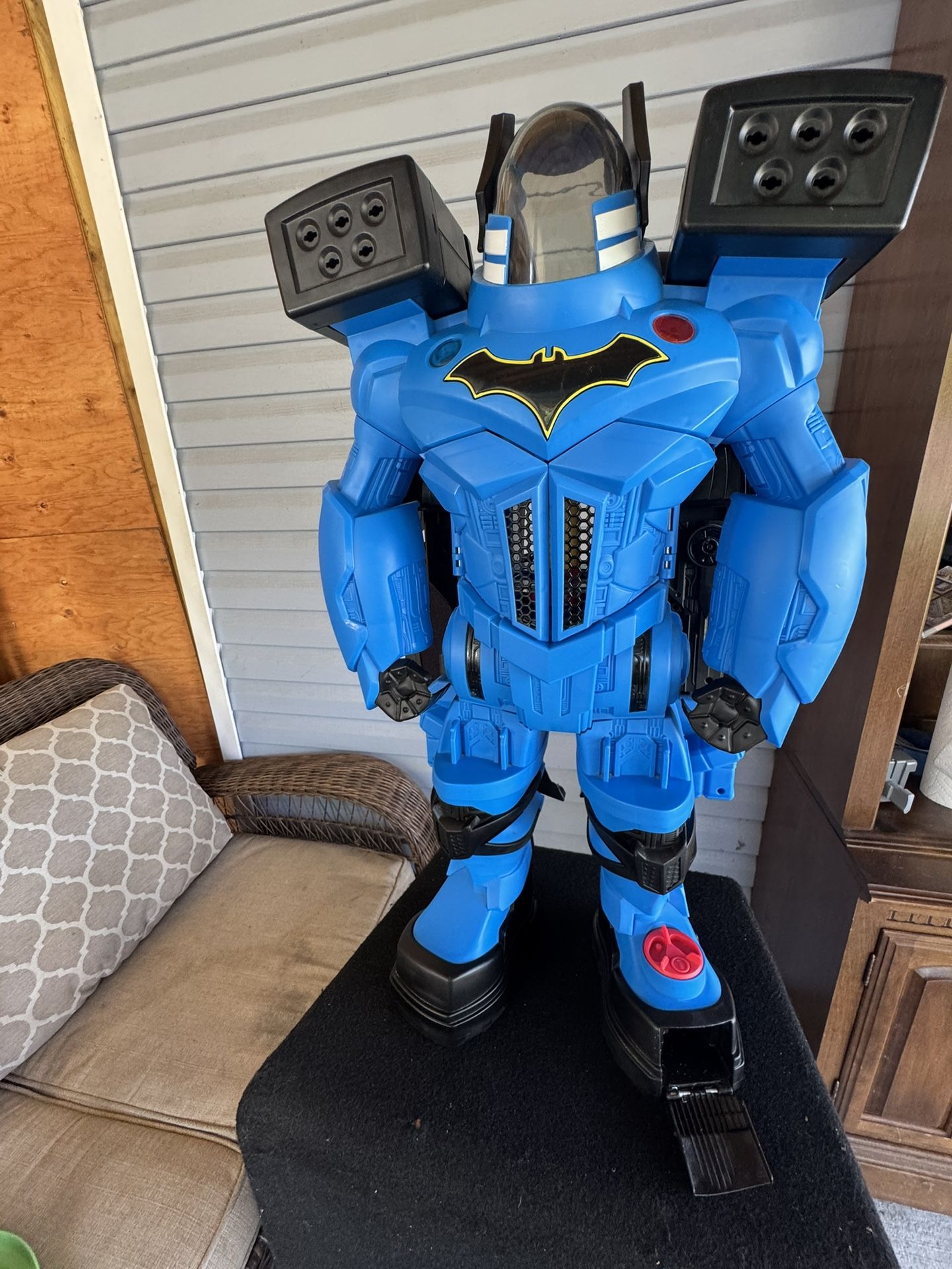 Fisher-Price Imaginext DC Super Friends Batman Batbot Xtreme Extreme Robot 2017 