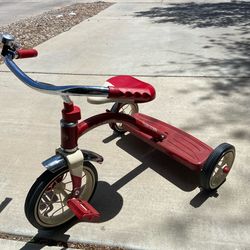 Kids or toddler tricycle Radio flyer