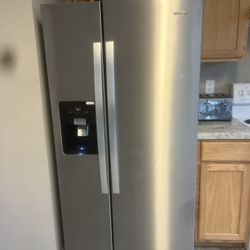 2 Year old Whirlpool Refrigerator 