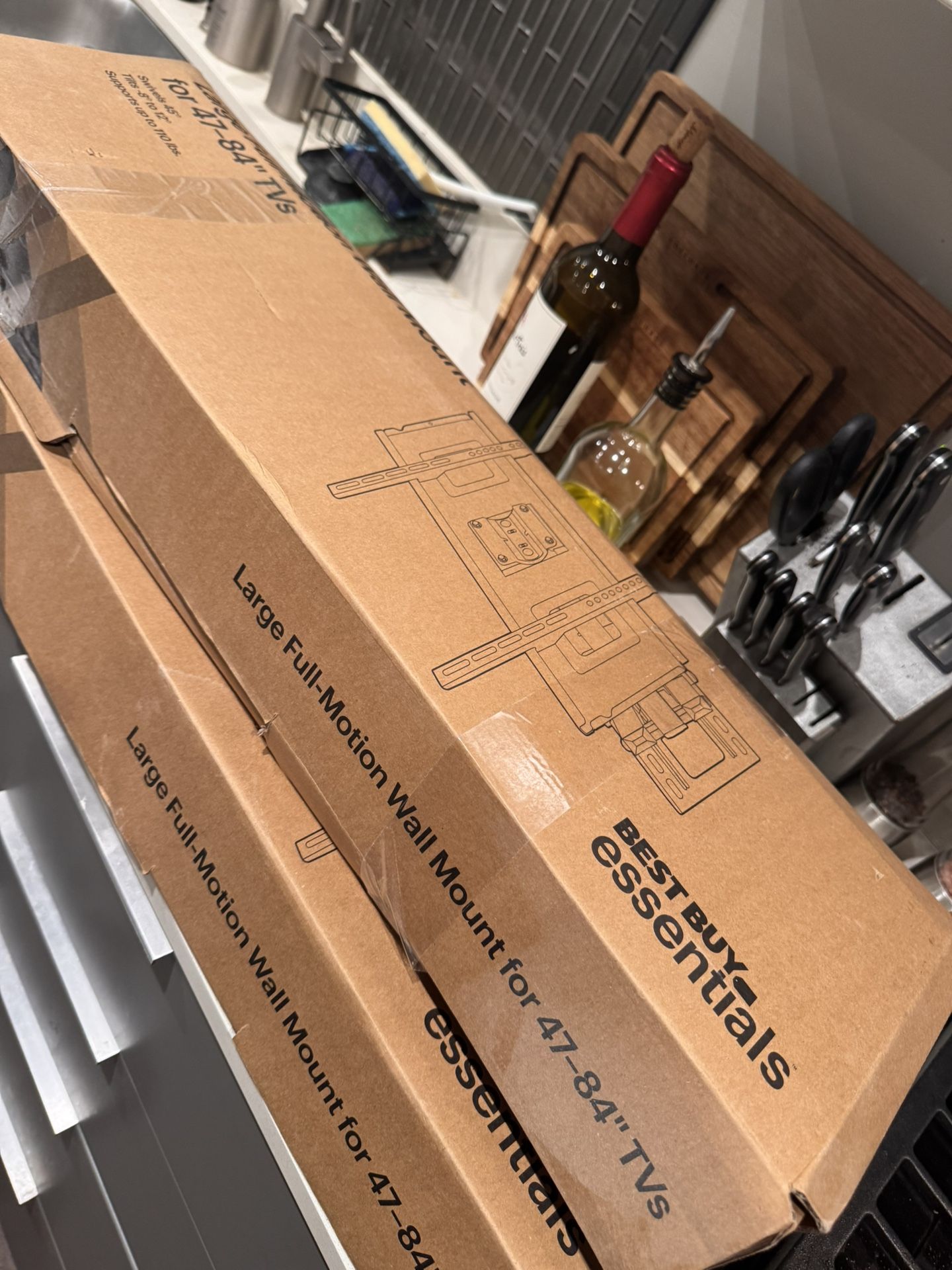 Large Full-Motion TV Wall Mount 47”-84”