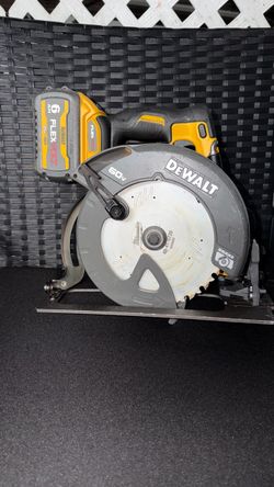 Sierra circular dewalt flexvolt 60 + batería