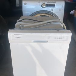 Amana Dishwasher (Works Great)