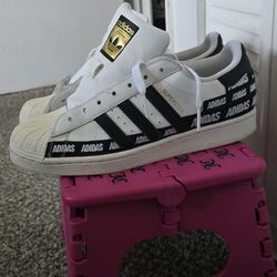 ADIDAS SNEAKERS  LIMITED EDITION 
