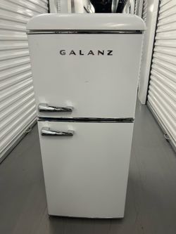Galanz Retro Fridge + Refrigerator