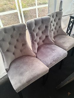 Set of 3 Gray Velvet Tufted Dining Chairs