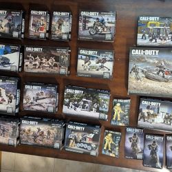  CALL OF DUTY COLLECTOR CONSTRUCTION SETS LOT OF 21 