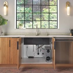 Delta Clarifi Tankless Under Sink 6-stage Reverse Osmosis System. New In Box 