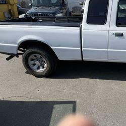 USED BEDLINER 6FT BED