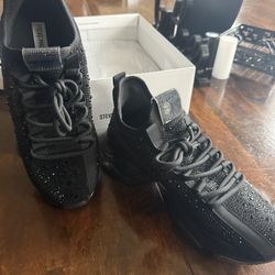 Steve Madden Maxima Black Rhinestone Sneakers Size 11  New In Box!!!