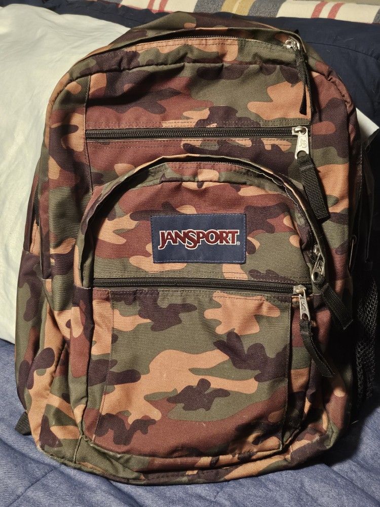 **LIGHTLY USED** JANSPORT BACKPACK