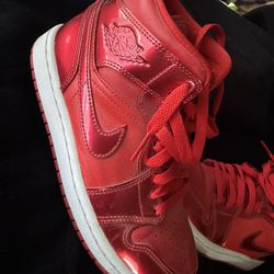 -Air Jordan 1 Mid SE Pomegranate