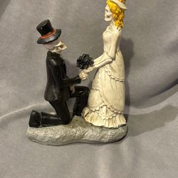Skeleton Wedding Couple Figurine 