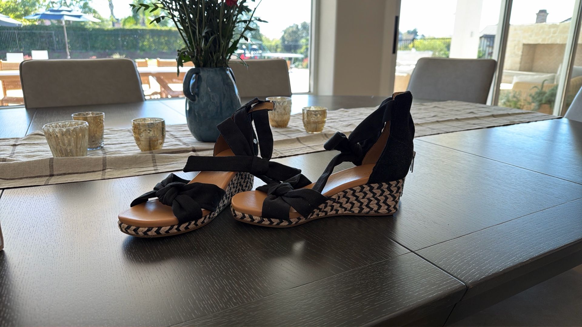 Ugg Sandals/wedge Heel Brand New