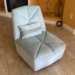 Suede Chair Baby Blue 