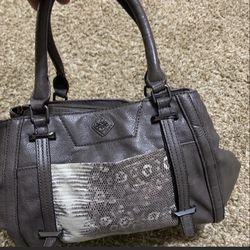 Dark gray purse with lots of compartments