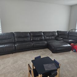 5 Piece Leather Couch 2 Recliners 900.00 OBO
