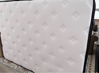 Full size mattress like new