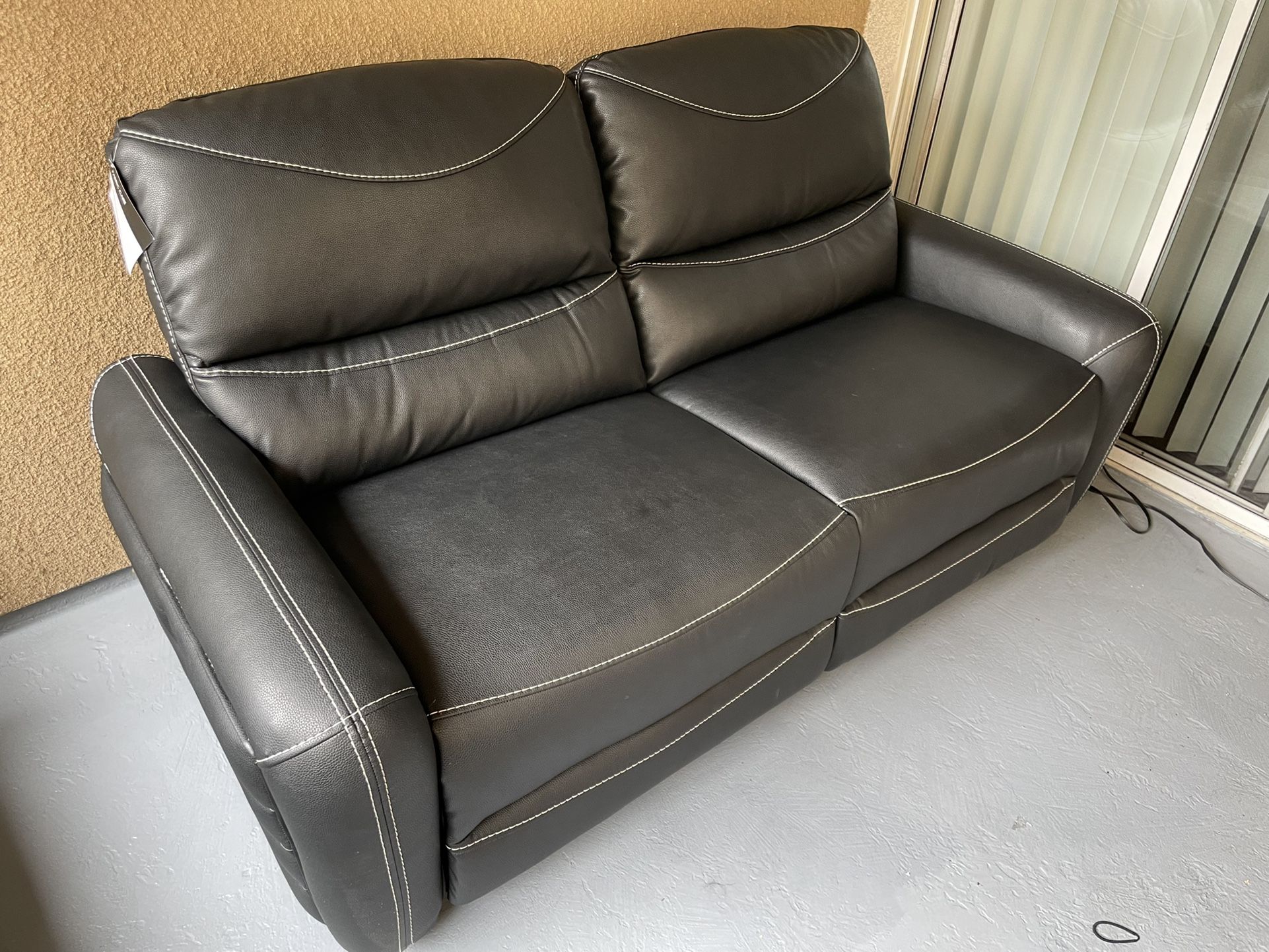 Power Reclining Sofa With USBs Connections