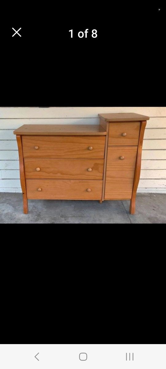 Combo Dresser And Changer by Simplicity Ellis