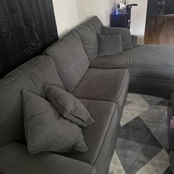 SOFA SECTIONAL
