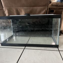 15 Gallon Fish Tank with lid