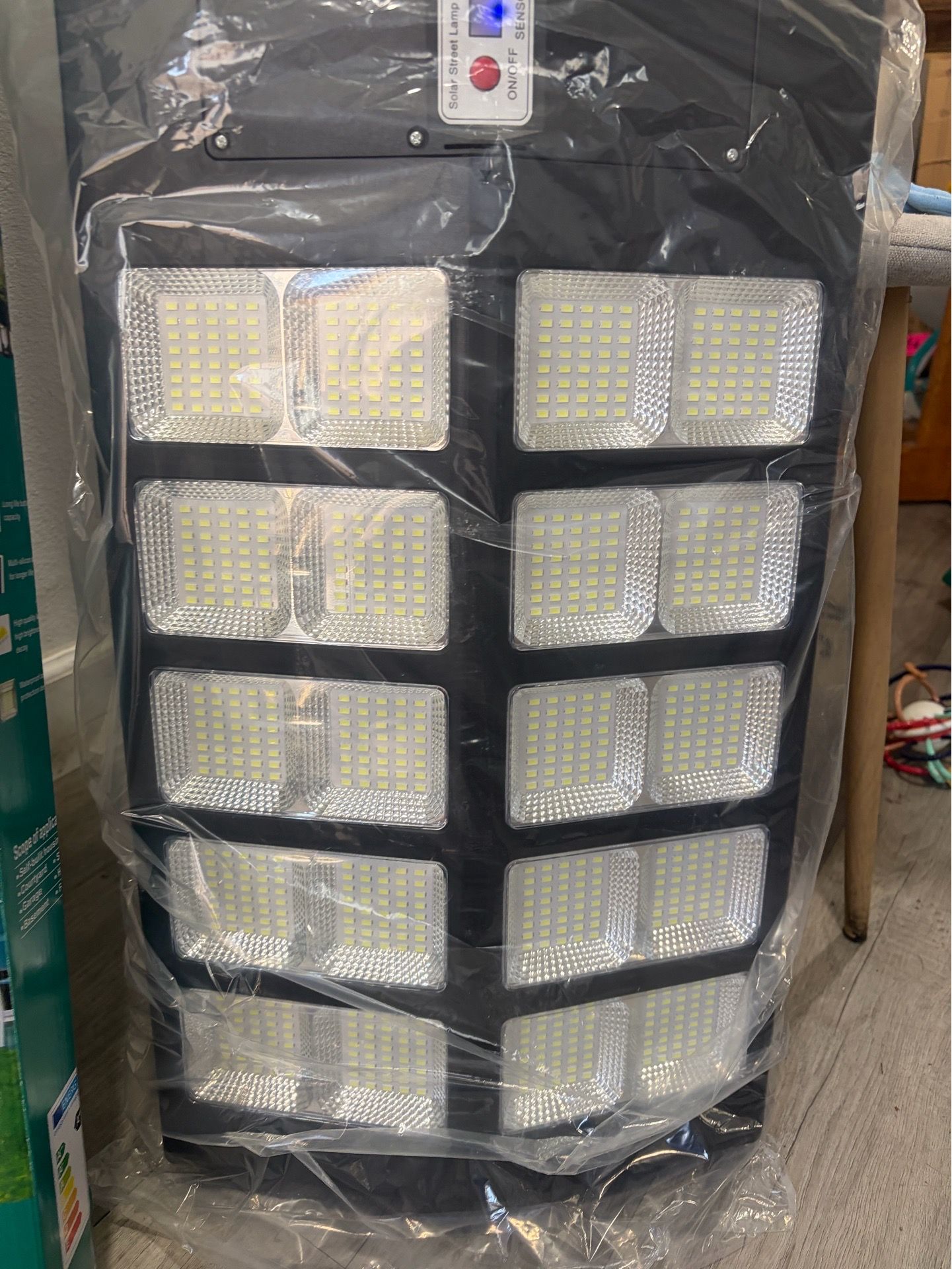 Solar Street Lights Outdoor - Solar Lights Outdoor Waterproof Motion Sensor, 7000K Commercial Parking Lot Lights Dusk to Dawn, LED Street Lights