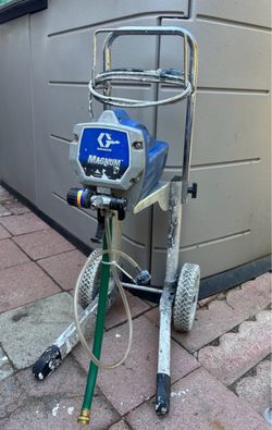Graco Magnum X7 high boy spray rig