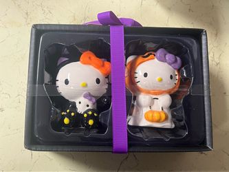 Hello Kitty Salt & Pepper Set 