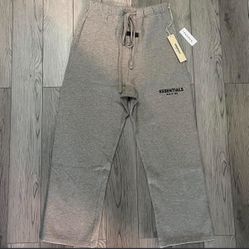 🔥 FEAR OF GOD ESSENTIALS SWEATPANTS – DARK OATMEAL – SIZE LARGE (NEW)