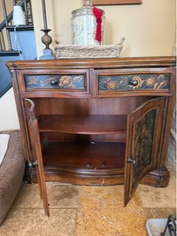 Decorative dresser
