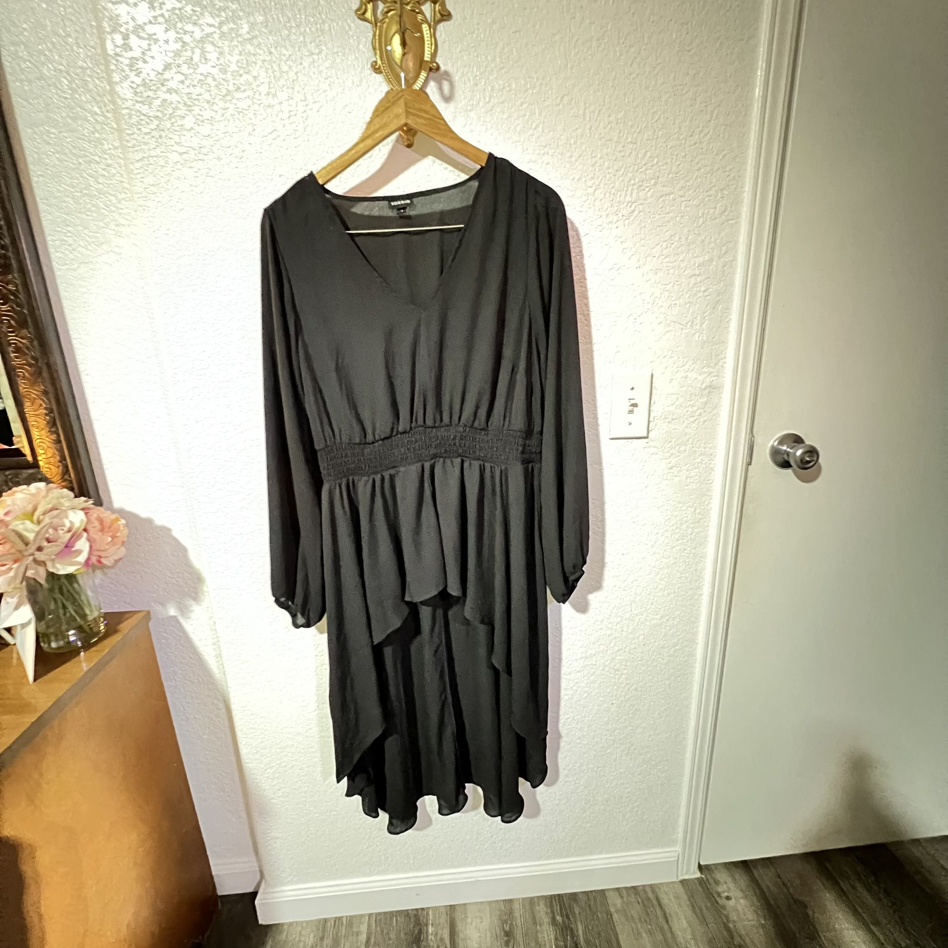 Torrid size L Black color
