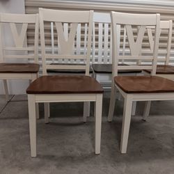 6 WOODEN CHAIRS, COMPLETELY CLEAN 