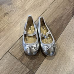 Toddler Flats Size 6