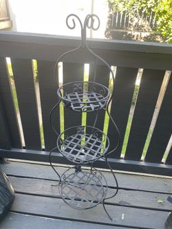 3 tier fruit rack or planter
