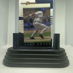 Tony Gwynn 1998 Pinnacle “Far & Away” Card#145