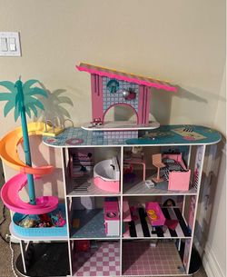 LOL  Surprise Doll House
