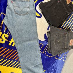 3  Levis Jeans: 501 Blue , 505 Black and 569  GrayBlack