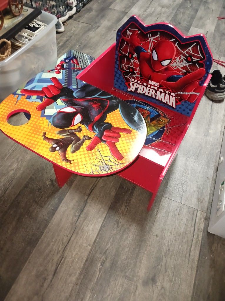 Child's Spiderman Desk