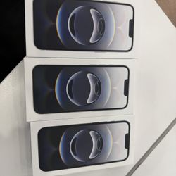 3 iPhone 16e 480(SWITCH TO CRICKET)