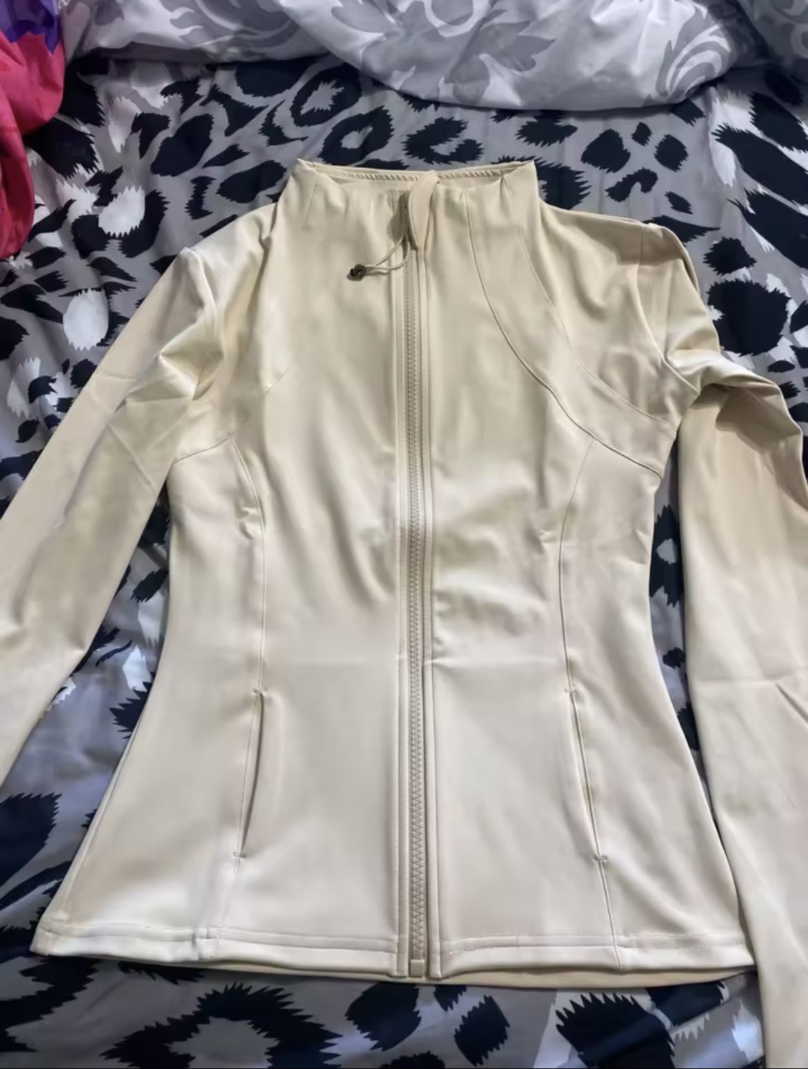 women running jackets 