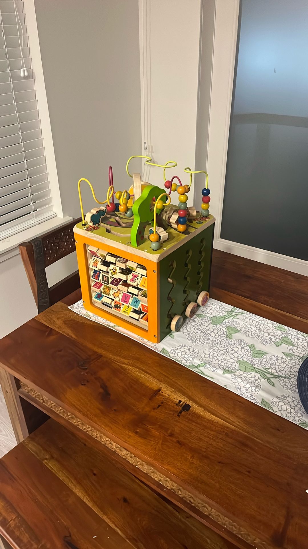 LIKE NEW Activity Cube 