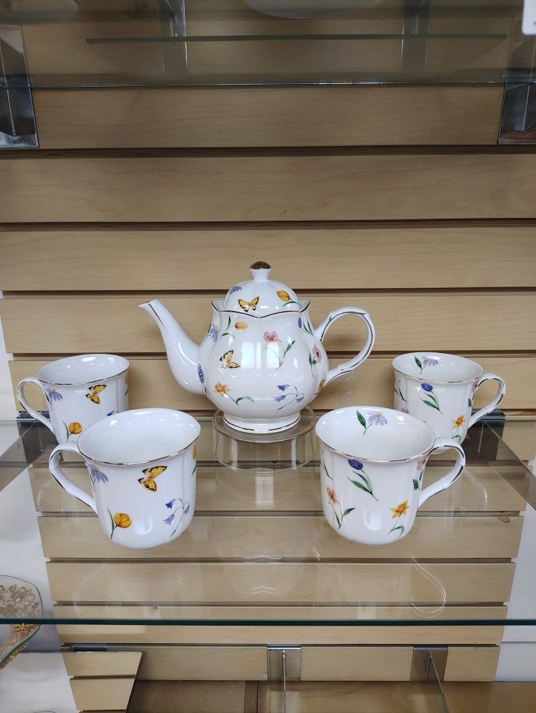 5pc Porcelain Tea / Coffee set ( NEW ) 1 Teapots & 4 cups / mugs. Butterfly / Floral / Flower