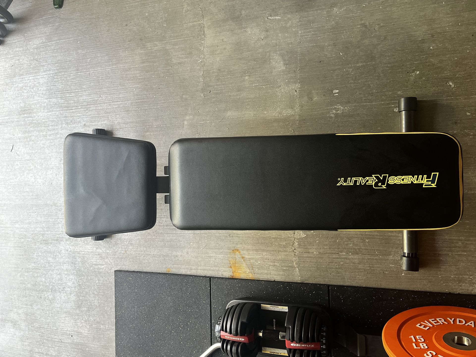 Adjustable Weightlifting Bench