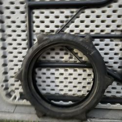 Paddle Tire