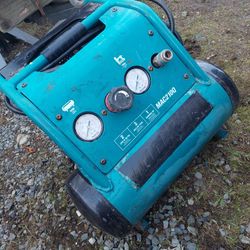 Makita 2gal Compressor 